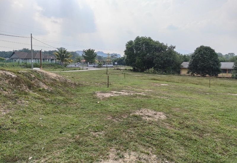 Tanah Lot Banglo Padang Sebang Alor Gajah Melaka untuk Dijual