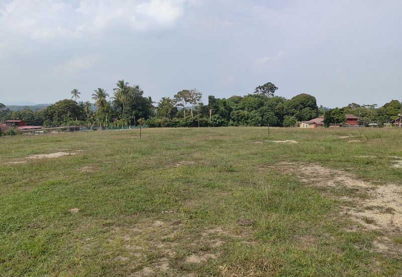 Tanah Lot Banglo Padang Sebang Alor Gajah Melaka untuk Dijual