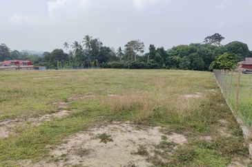 Tanah Lot Banglo Padang Sebang Alor Gajah Melaka untuk Dijual