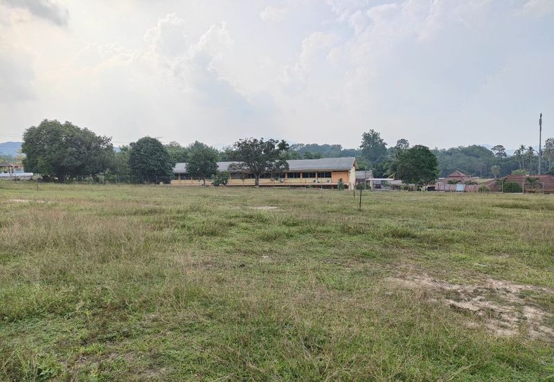 Tanah Lot Banglo Padang Sebang Alor Gajah Melaka untuk Dijual