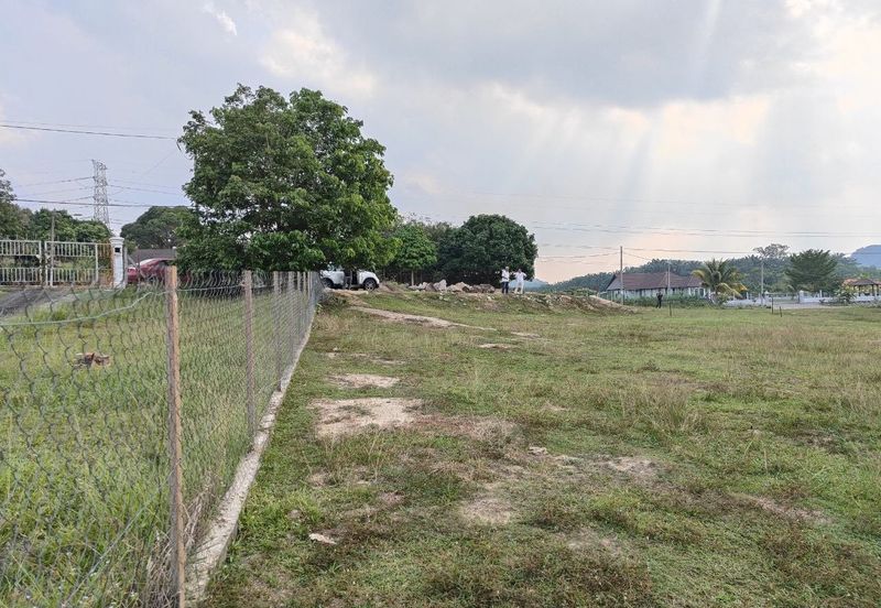 Tanah Lot Banglo Padang Sebang Alor Gajah Melaka untuk Dijual