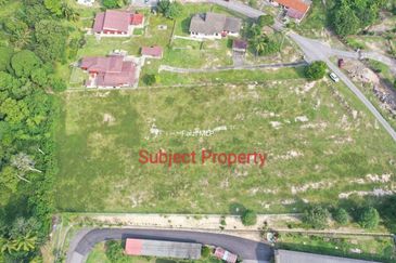 Tanah Lot Banglo Padang Sebang Alor Gajah Melaka untuk Dijual