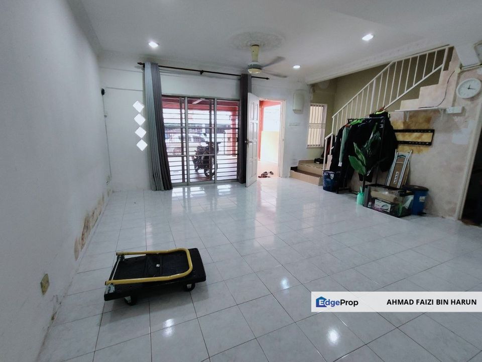 DOUBLE STOREY INTERMEDIATE TAMAN MUTIARA GALLA SEREMBAN FOR SALE, Negeri Sembilan, Seremban