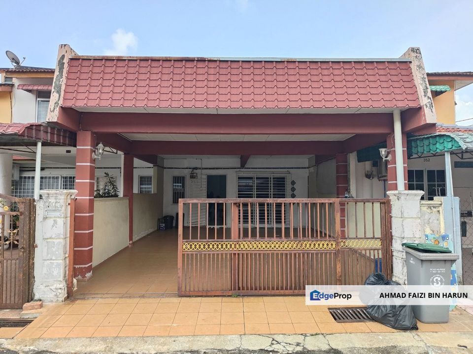 DOUBLE STOREY INTERMEDIATE TAMAN MUTIARA GALLA SEREMBAN FOR SALE, Negeri Sembilan, Seremban