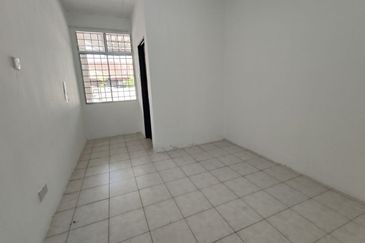 TAMAN INTAN PERDANA (PKN. TELUK KEMANG)