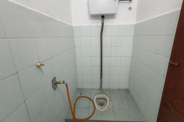 TAMAN INTAN PERDANA (PKN. TELUK KEMANG)