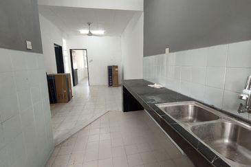 TAMAN INTAN PERDANA (PKN. TELUK KEMANG)