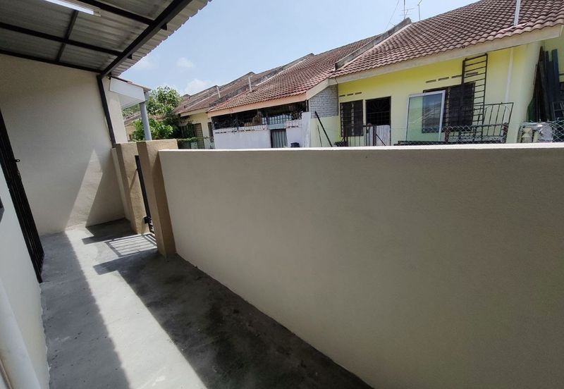 TAMAN INTAN PERDANA (PKN. TELUK KEMANG)