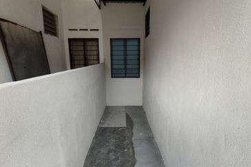 TAMAN INTAN PERDANA (PKN. TELUK KEMANG)