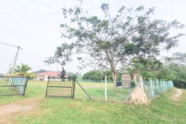 Tanah Rata Lot Banglo Padang Sebang Alor Gajah Melaka untuk Dijual