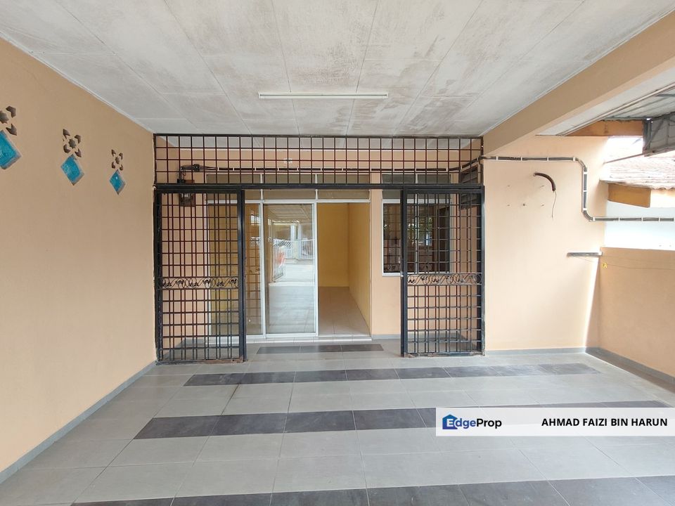 𝗘𝗫𝗧𝗘𝗡𝗗𝗘𝗗 𝗦𝗜𝗡𝗚𝗟𝗘 𝗦𝗧𝗢𝗥𝗘𝗬 𝗧𝗔𝗠𝗔𝗡 𝗠𝗔𝗧𝗔𝗛𝗔𝗥𝗜 𝗛𝗘𝗜𝗚𝗛𝗧 𝗦𝗘𝗡𝗔𝗪𝗔𝗡𝗚 𝗡𝟵 𝗙𝗢𝗥 𝗦𝗔𝗟𝗘, Negeri Sembilan, Senawang