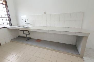 𝗘𝗫𝗧𝗘𝗡𝗗𝗘𝗗 𝗦𝗜𝗡𝗚𝗟𝗘 𝗦𝗧𝗢𝗥𝗘𝗬 𝗧𝗔𝗠𝗔𝗡 𝗠𝗔𝗧𝗔𝗛𝗔𝗥𝗜 𝗛𝗘𝗜𝗚𝗛𝗧 𝗦𝗘𝗡𝗔𝗪𝗔𝗡𝗚 𝗡𝟵 𝗙𝗢𝗥 𝗦𝗔𝗟𝗘