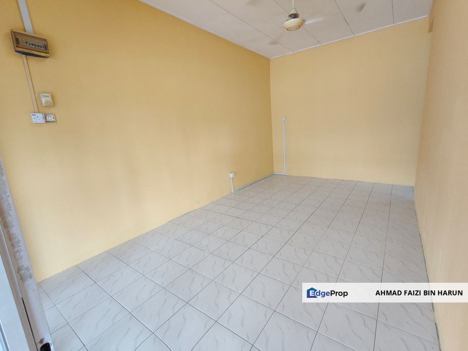 𝗘𝗫𝗧𝗘𝗡𝗗𝗘𝗗 𝗦𝗜𝗡𝗚𝗟𝗘 𝗦𝗧𝗢𝗥𝗘𝗬 𝗧𝗔𝗠𝗔𝗡 𝗠𝗔𝗧𝗔𝗛𝗔𝗥𝗜 𝗛𝗘𝗜𝗚𝗛𝗧 𝗦𝗘𝗡𝗔𝗪𝗔𝗡𝗚 𝗡𝟵 𝗙𝗢𝗥 𝗦𝗔𝗟𝗘, Negeri Sembilan, Senawang