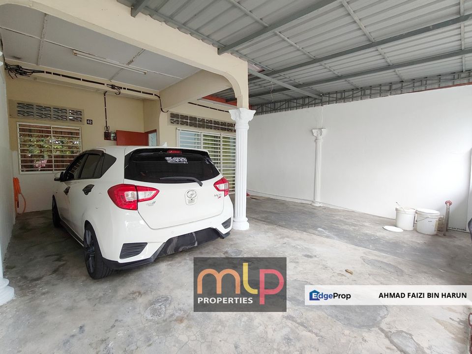 𝗦𝗶𝗻𝗴𝗹𝗲 𝗦𝘁𝗼𝗿𝗲𝘆 𝗙𝗮𝗰𝗶𝗻𝗴 𝗢𝗽𝗲𝗻 𝗧𝗮𝗺𝗮𝗻 𝗕𝘂𝗸𝗶𝘁 𝗔𝗿𝗮 𝗞𝘂𝗮𝗹𝗮 𝗣𝗶𝗹𝗮𝗵 𝗡𝟵 𝗙𝗼𝗿 𝗦𝗮𝗹𝗲 [𝗡𝗼𝗻 𝗕𝘂𝗺𝗶], Negeri Sembilan, Kuala Pilah