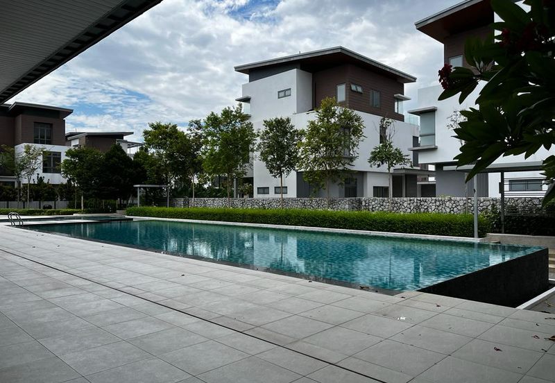 Jalan Anggerik Aranda 31/41