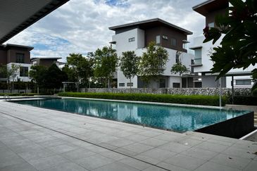 Jalan Anggerik Aranda 31/41