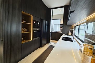 NEW LAUNCH 3STRY 28X70 SUPERLINK @ KOTA KEMUNING