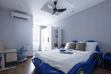 Lakefront Superlink @ Puncak Alam