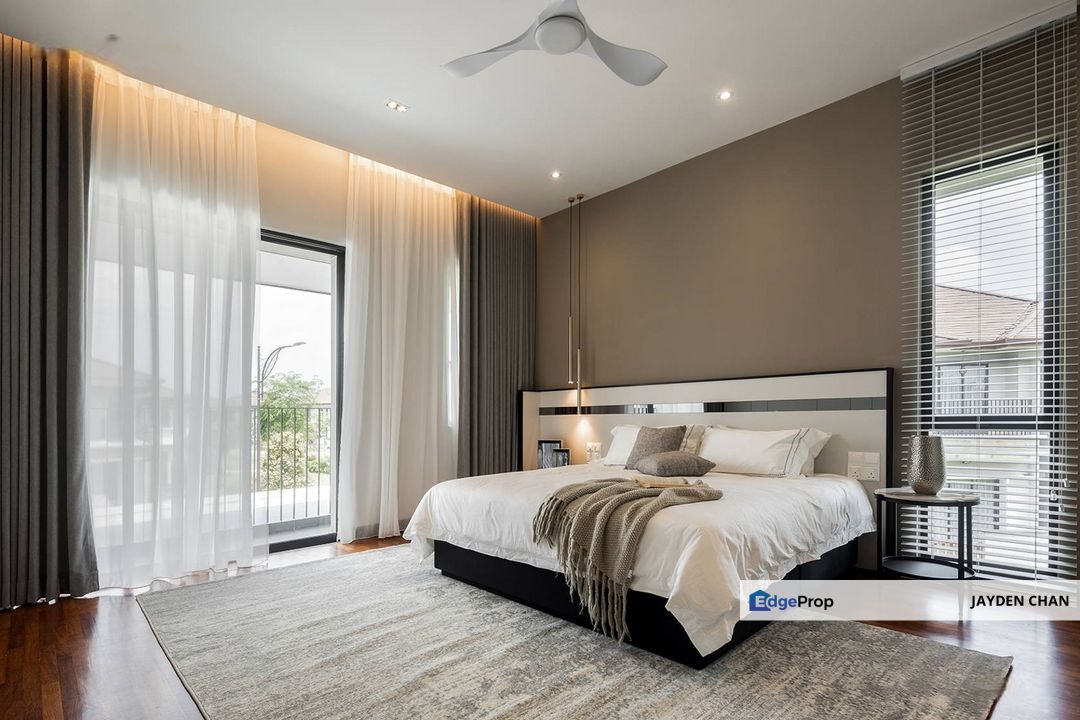 NEW LAUNCH 26X75 TOWN VILLA AT PUCHONG, Selangor, Puchong