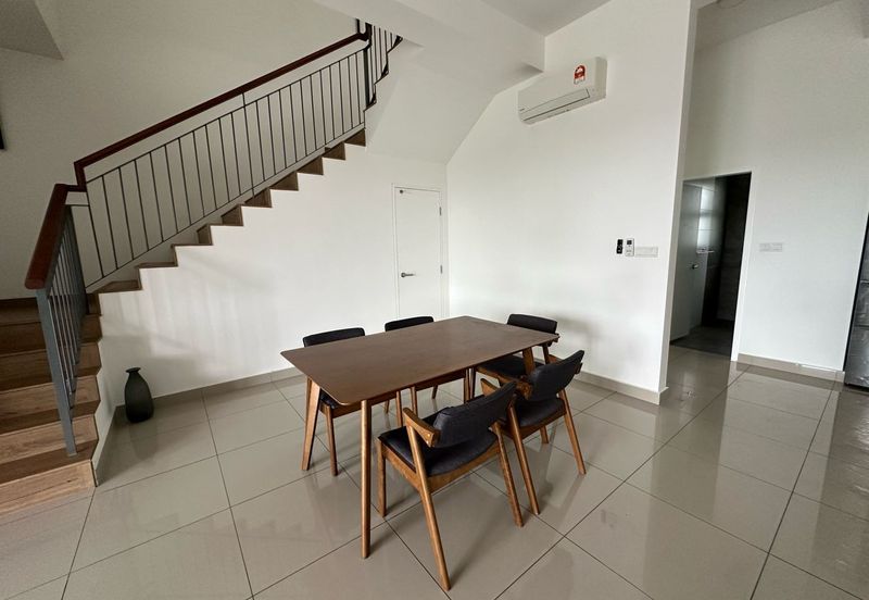 Lucent Residence @ twentyfive.7