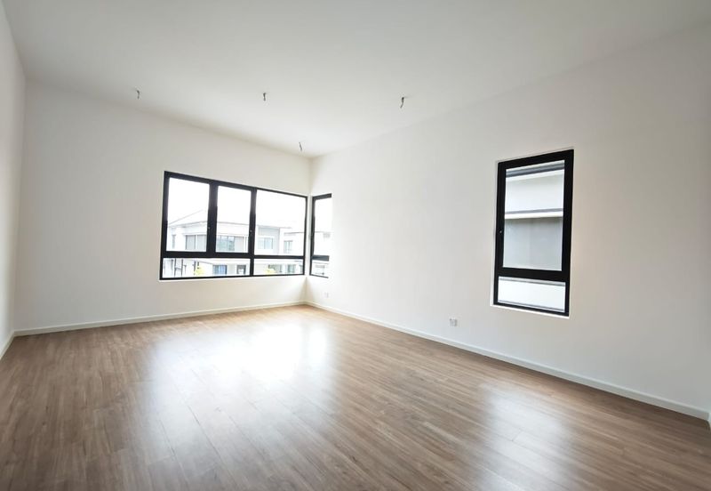 Freesia Residences @ Tropicana Aman