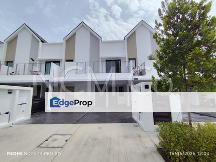 [Located between Cyberjaya, Putrajaya & Bandar Baru Salak Tinggi] Town House [12 min to DPULZE Shopping Centre], Selangor, Dengkil