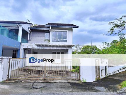 [Ample space parking; Located in an upscale, prestigious neighborhood] 2 Storey Semi Detached House [8 min to Lotus's Bandar Bukit Puchong], Selangor, Puchong