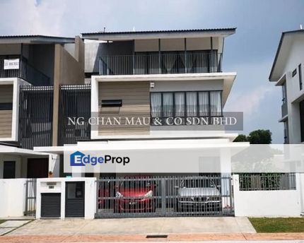3 Storey Semi Detached House, Selangor, Subang Jaya