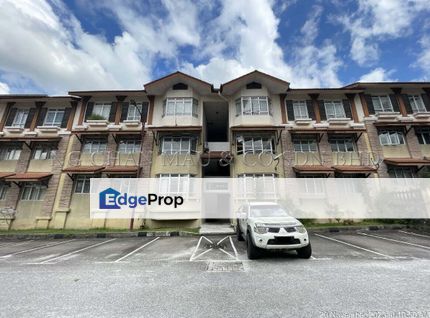 [Balcony with a prime view of the clubhouse] Apartment [4 min to NSK Trade City Kota Damansara], Selangor, Petaling Jaya