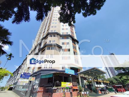 [Nestled in the Golden Triangle Area] Service Suite [4 min to Ampang Park MRT / LRT Station; 5 min away from Suria KLCC], Kuala Lumpur, 