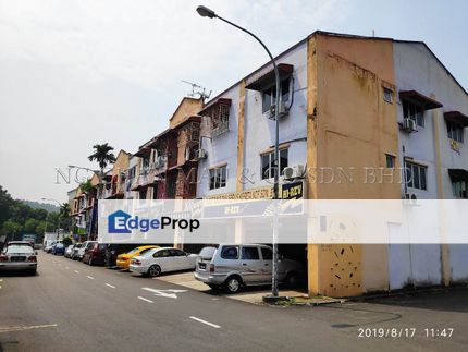 Freehold Apartment [9 min to Cheras LeisureMall & EkoCheras Mall; 10 min walk to Taman Suntex MRT Station], Selangor, 