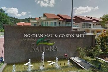 2.5 Storey Terrace House 