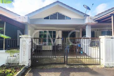 1 Storey Terrace House