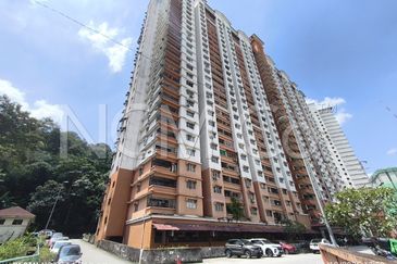 [Strategic location] Apartment [Adjacent to Penchala Toll Plaza]