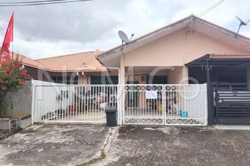 [5 min to Bataras Hypermarket] 1 Storey Terrace House [10 min to Keningau Mall & UTC Keningau]