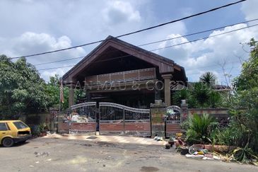 1 Storey Semi Detached House