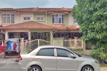 2 Storey Terrace House