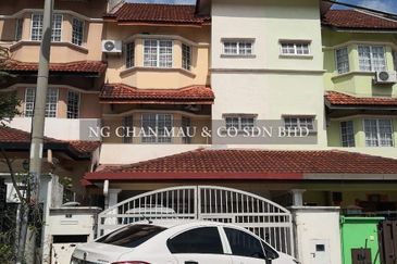 2.5 Storey Terrace House