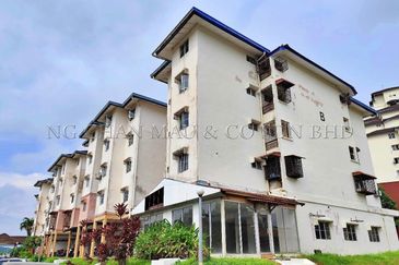 Retail Lot [10 min to Lotus's Bukit Beruntung]