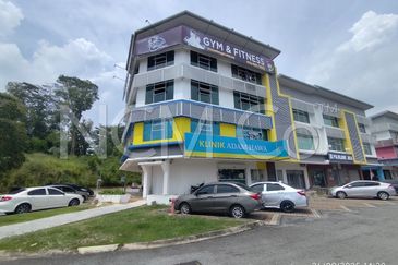 4 Storey Shop Office