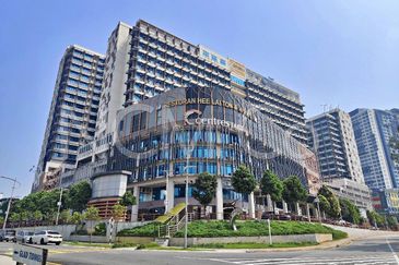 [Prime Location] Service Apartment [3 min to Digital Mall]