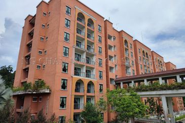 Service Apartment [Good for Homestay Investment; 2 min to Gambang Water Park]
