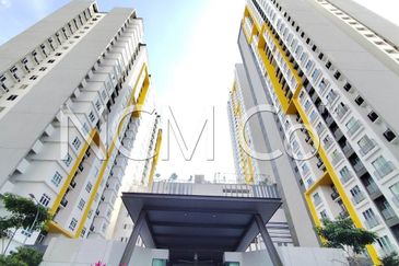 [Walking distance to Mesa Mall] Apartment [10 min to Nilai KTM Station]
