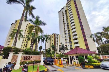 Penthouse Unit together with 2 Balconies