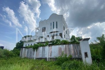 3 Storey Detached House