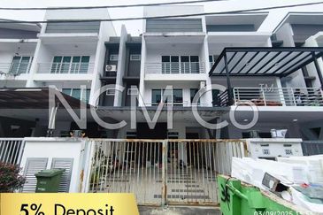 3 Storey Terrace House