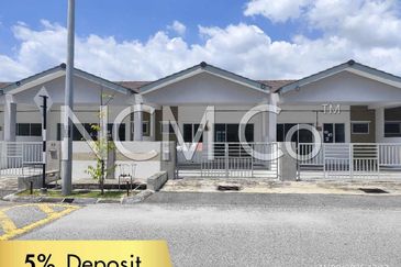 [Mature township] 1 Storey Terrace House [Located near Pekan Gurney commercial area]