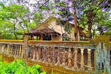 1 Storey Bungalow House