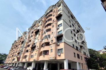 Next to NSK - Jalan Sungai Jati Apartment 7 min to Econsave Kampung Jawa