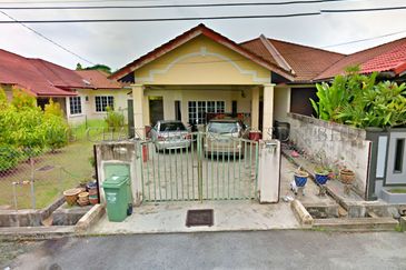 1 Storey Semi Detached House